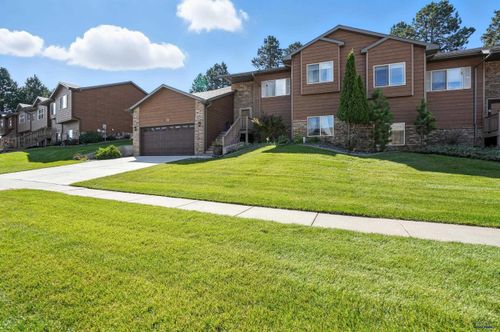 6533 Muirfield Dr, Rapid City, SD, 57702-9548 | Card Image