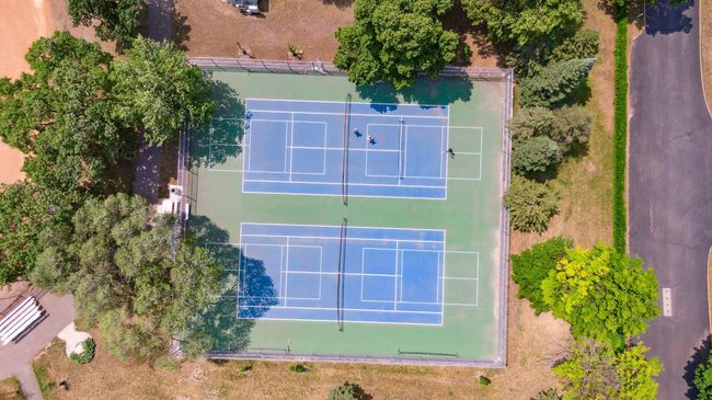Four pickleball courts next door. | Image 45