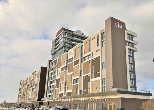 550 N Service Rd, Grimsby, ON, L3M0G3 | Card Image