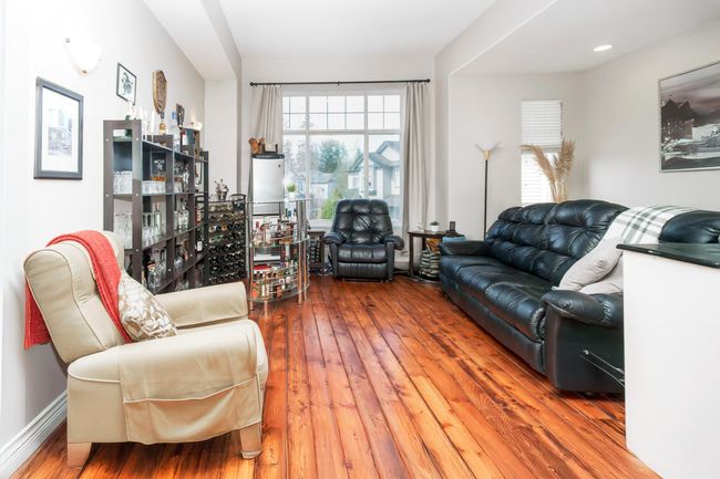 11066 236a St, House other with 5 bedrooms, 3 bathrooms and 5 parking in Maple Ridge BC | Image 11