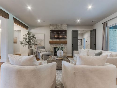 516 Sailboat Bridge Way, Edmond, OK, 73034-5977 | Card Image