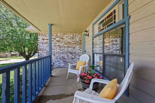 1110 Meadowlark Ln, Siloam Springs, AR, 72761-2068 | Card Image