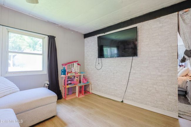 18 Apache Dr, House other with 2 bedrooms, 1 bathrooms and 2 parking in North Adams MA | Image 16