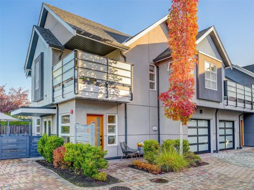 14-9889 Seventh St, Sidney, BC, V8L2V8 | Card Image