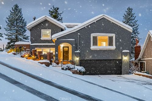 1015 Summit Dr, Crestline, CA, 92325-9142 | Card Image