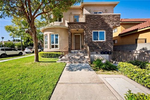 1-210 S Cedar St, Glendale, CA, 91205-4579 | Card Image