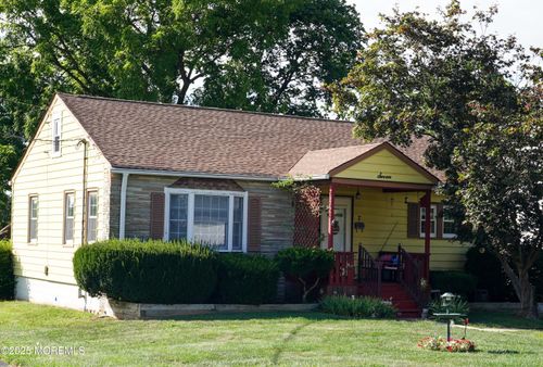 7 Ann St, Freehold, NJ, 07728-1902 | Card Image
