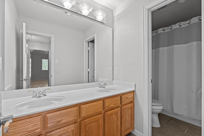 Secondary bathroom | Image 24