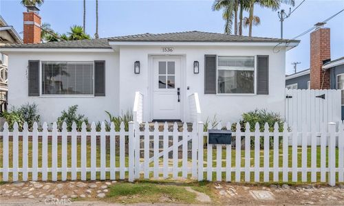 1536 Bonnie Brae St, Hermosa Beach, CA, 90254-3208 | Card Image