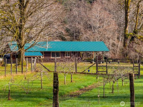 2298 Undie Rd, Forks, WA, 98331-9460 | Card Image