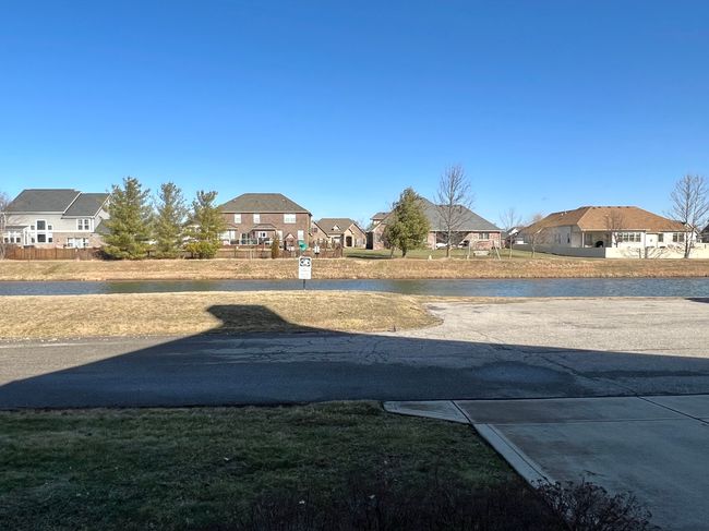 1139 Fernwood Way, Condo with 3 bedrooms, 2 bathrooms and null parking in Plainfield IN | Image 4