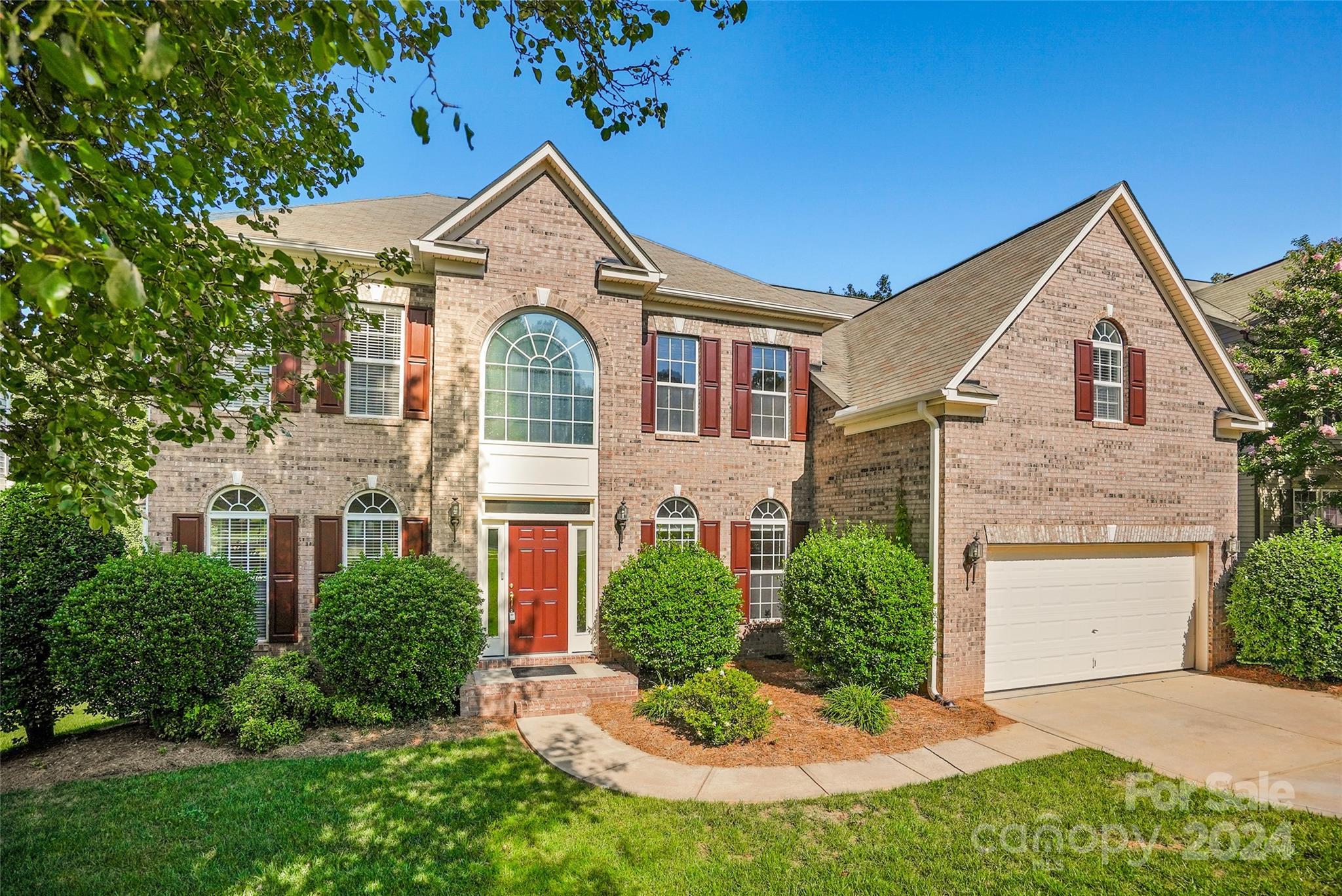 Flowering Grove Ln, Mooresville, NC 28115