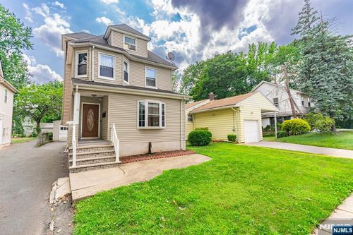 75 Clinton Pl, Hackensack, NJ, 07601-4524 | Card Image