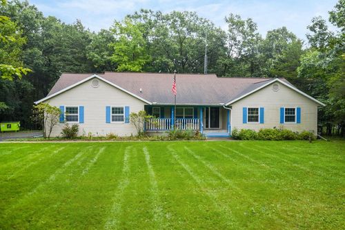 S3714 S Bent Tree Dr, Baraboo, WI, 53913-9090 | Card Image