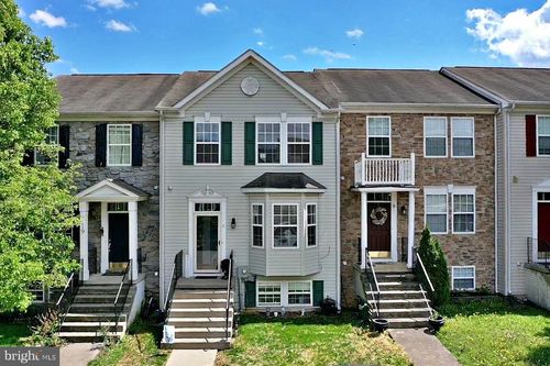 21 Holmes Dr, CHARLES TOWN, WV, 25414-4412 | Card Image