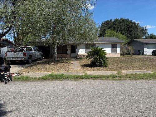 1009 Anderson Dr, Alice, TX, 78332-3607 | Card Image