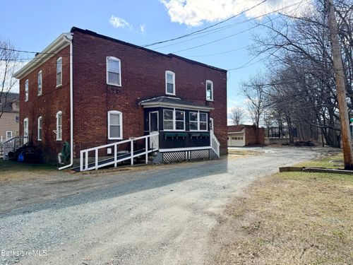 5-6 Monteleone Pl, Pittsfield, MA, 01201-5243 | Card Image