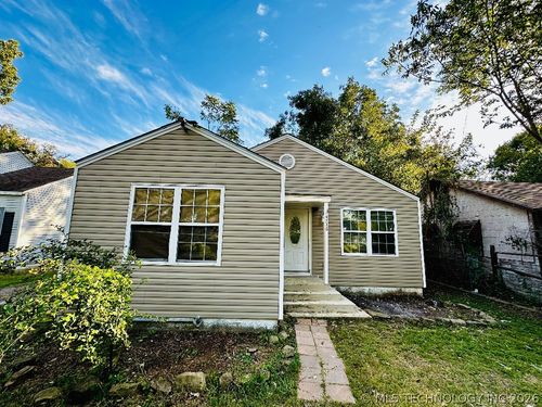 4716 E 2nd St, Tulsa, OK, 74112-1316 | Card Image