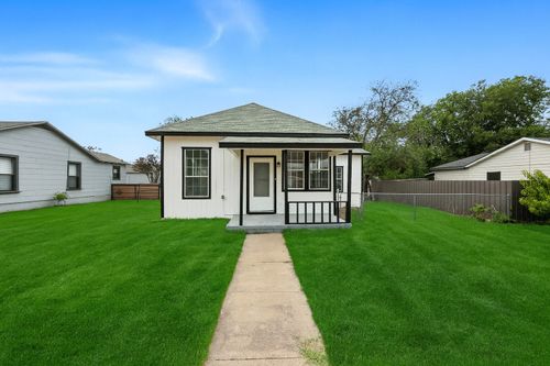 705 Hallvale Dr, White Settlement, TX, 76108-1220 | Card Image