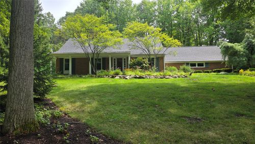 5665 Winthrop Dr, Erie, PA, 16506-1142 | Card Image