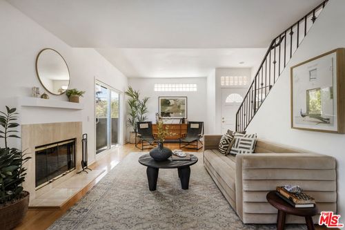 unit-1-5259 Vantage Ave, Valley Village, CA, 91607-5000 | Card Image