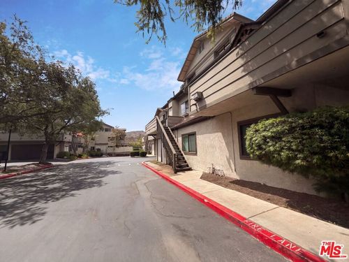 4-68 Maegan Pl, Thousand Oaks, CA, 91362-2754 | Card Image
