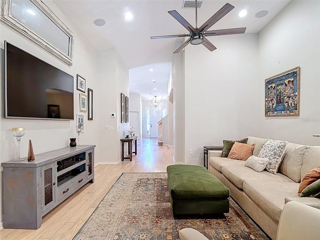 living room 2 | Image 8