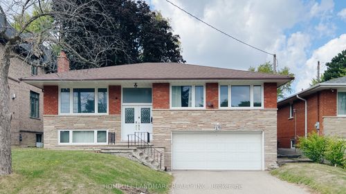 10 Silverview Dr, North York, ON, M2M2B3 | Card Image