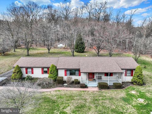 6747 Dark Hollow Rd, WRIGHTSVILLE, PA, 17368-9367 | Card Image