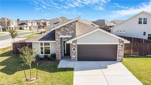 3912 N Rye Cir, Edinburg, TX, 78542-6192 | Card Image
