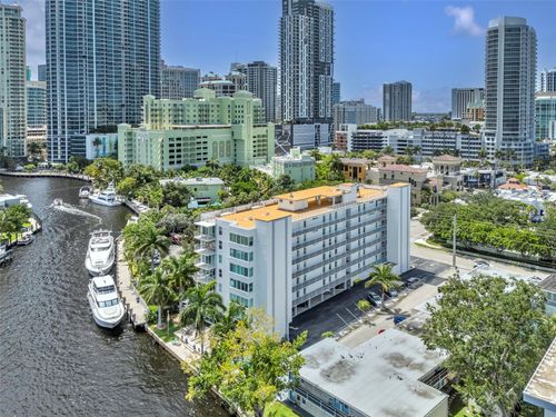apt-405-800 Se 4th St, Fort Lauderdale, FL, 33301-2217 | Card Image