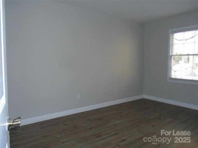 APT-110 - 2141 Selwyn Ave, Condo with 3 bedrooms, 2 bathrooms and null parking in Charlotte NC | Image 9