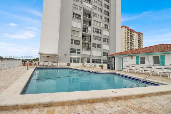 APT-908 - 1400 S Ocean Dr, Condo with 2 bedrooms, 2 bathrooms and null parking in Hollywood FL | Image 33