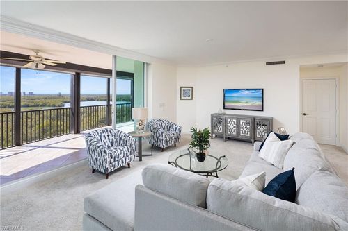 701-425 Cove Tower Dr, NAPLES, FL, 34110-6505 | Card Image
