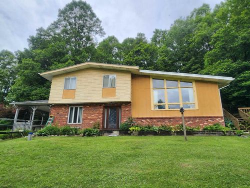 149 Daisy Ln, Kerens, WV, 26276-1102 | Card Image