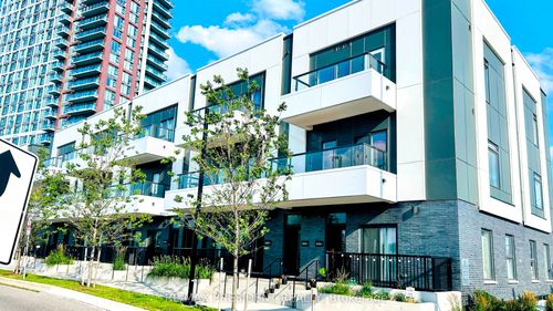 9-20 Lagerfeld Dr, Brampton, ON, L7A5L4 | Card Image