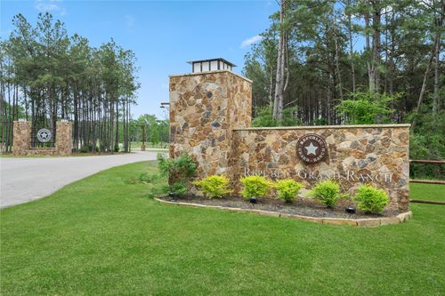 11800 Grand North Rd, Willis, TX, 77378-3205 | Card Image