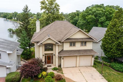 21908 121st Street, SALEM LAKES, WI, 53104 | Card Image