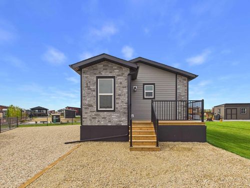 152-41019 Range Road 11, Bentley, AB, T0C0J1 | Card Image