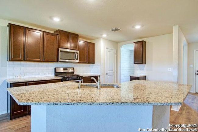 29538 Spring Cir, House other with 5 bedrooms, 4 bathrooms and null parking in Spring Branch TX | Image 4