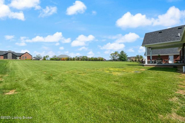 240 Brennan Ct, House other with 3 bedrooms, 2 bathrooms and null parking in Shepherdsville KY | Image 10