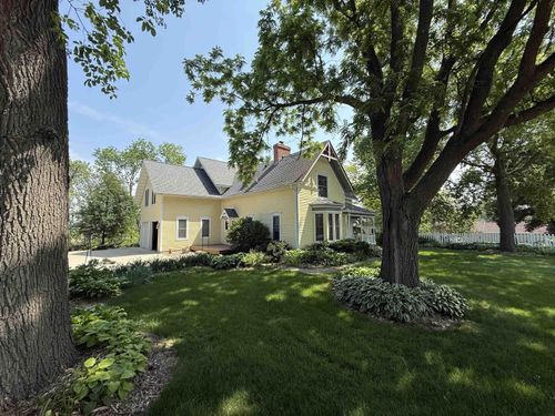 407 W North St, Calmar, IA, 52132-7726 | Card Image