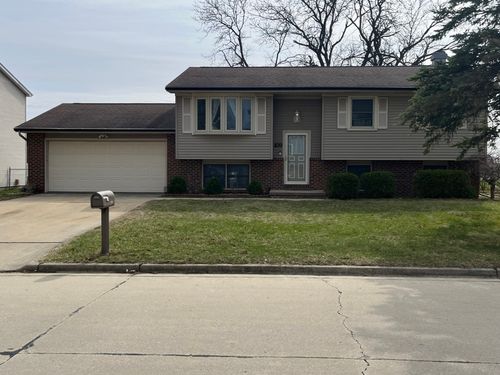 109 Suelynn Dr, Normal, IL, 61761-1337 | Card Image