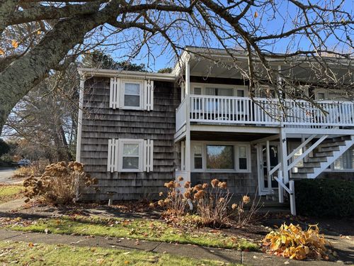 a-10-124 Skiff Avenue, Vineyard Haven, MA, 02568 | Card Image