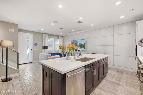 19546 Cardigan Drive, Northridge, CA, 91324 | Card Image