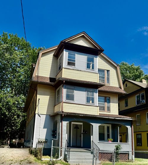 150 Adams St, Hartford, CT, 06112-1802 | Card Image