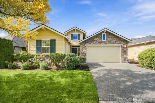 12423 231st Ave Ne, Redmond, WA, 98053-5637 | Card Image