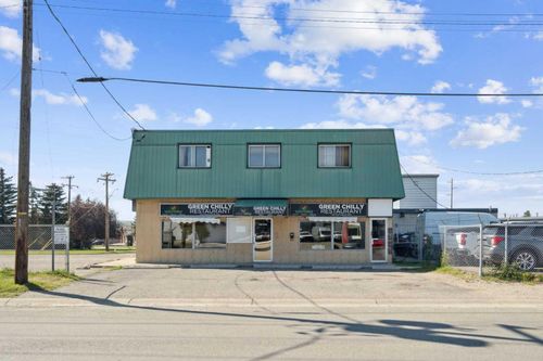 {{alt}} | Card Image