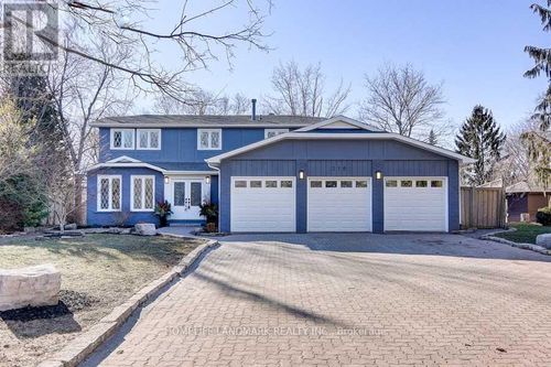 210 Valleyview Crt, Oakville, ON, L6L5H8 | Card Image