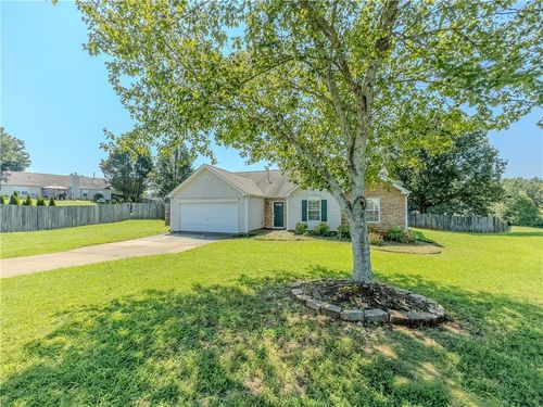 7535 Springmill Ct, Cumming, GA, 30028-8935 | Card Image
